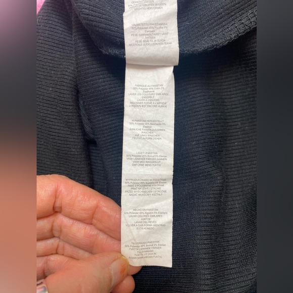 ASOS missguided Women's Size top size 10 Black Ribbed Short Sleeve Stormi tee. - Picture 4 of 6